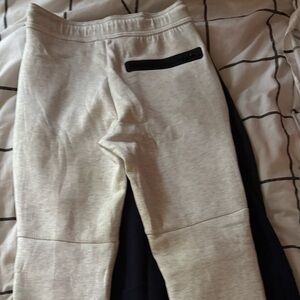 American Eagle Outfitters Heather Gray and Black Joggers
